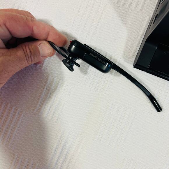 Plantronics Savi 8240 Office-Wireless DECT In EarMono Headset Used - Picture 9 of 12